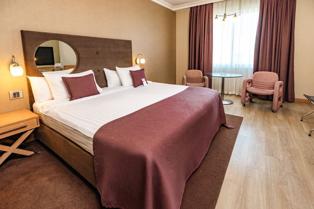 Wow Airport Hotel 17/50