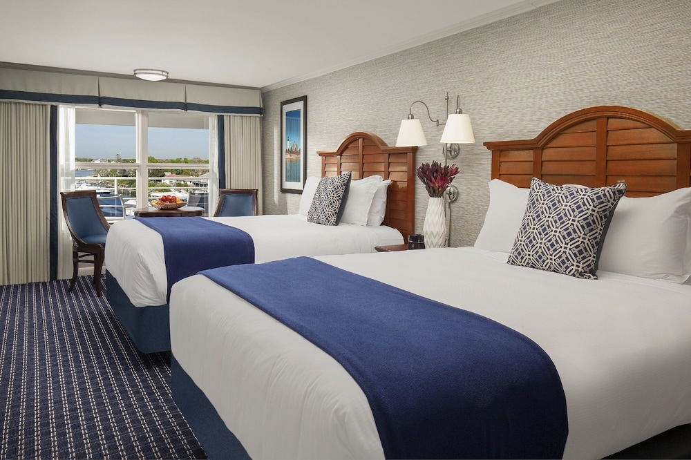Hyannis Harbor Hotel 13/33