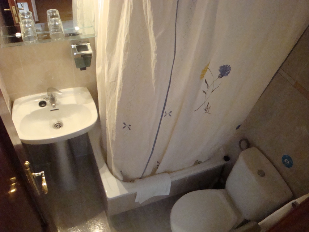 غرفة صغيرة بسرير مزدوج، Hostal Zamora 3/3
