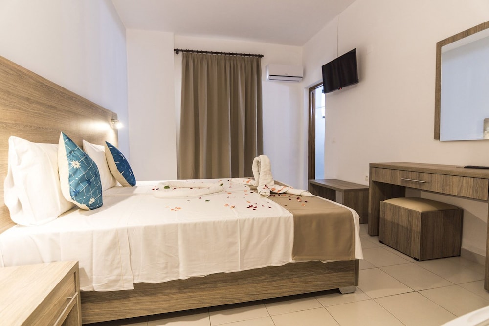 Tivoli Hotel Rhodes 7/50