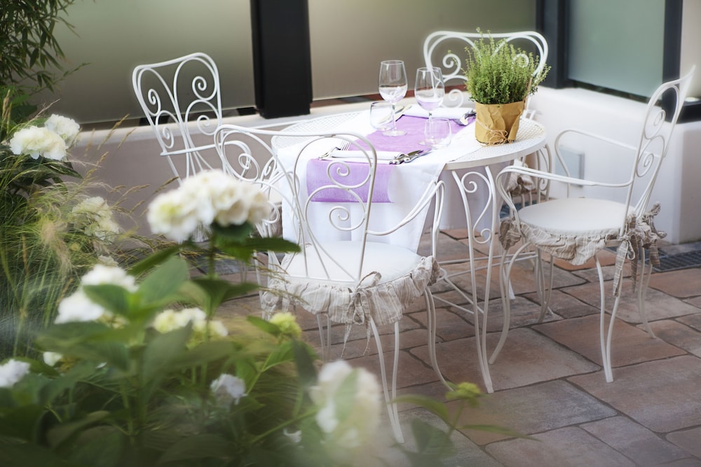 D Place Aparthotel Suite 34/44