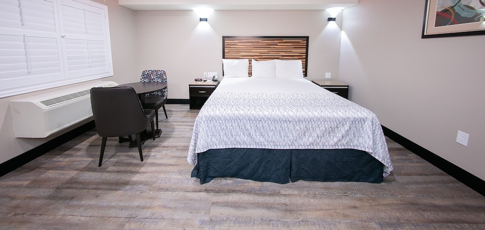 1 BEDROOM, STANDARD, ACCESSIBLE