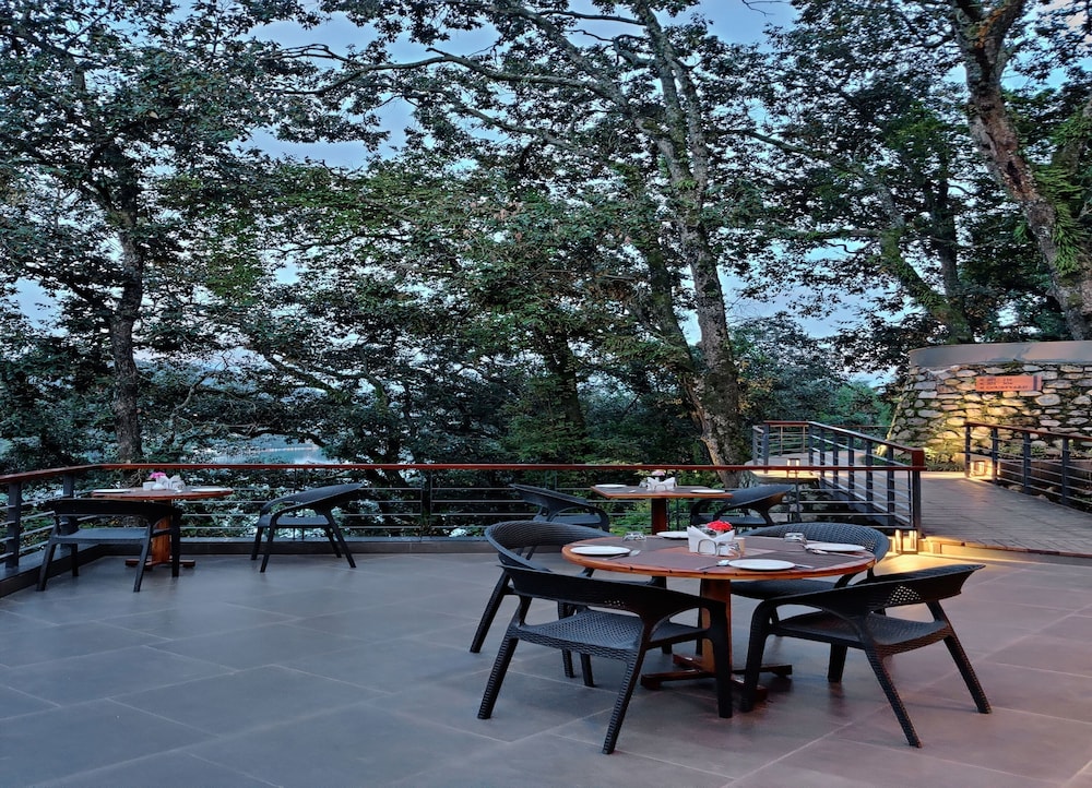 The Rosefinch Sarovar Portico 22/40