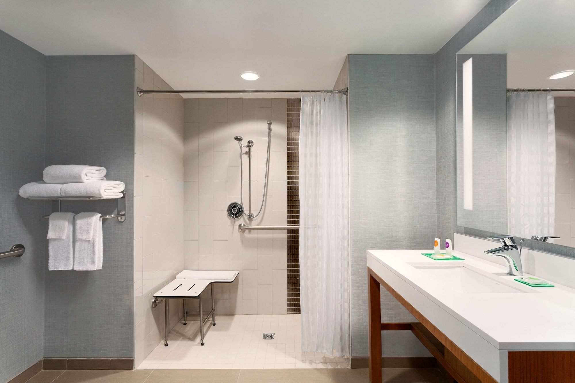 غرفة بسرير كينج لذوي الإعاقة، Hyatt Place Omaha/Downtown-Old Market 5/5