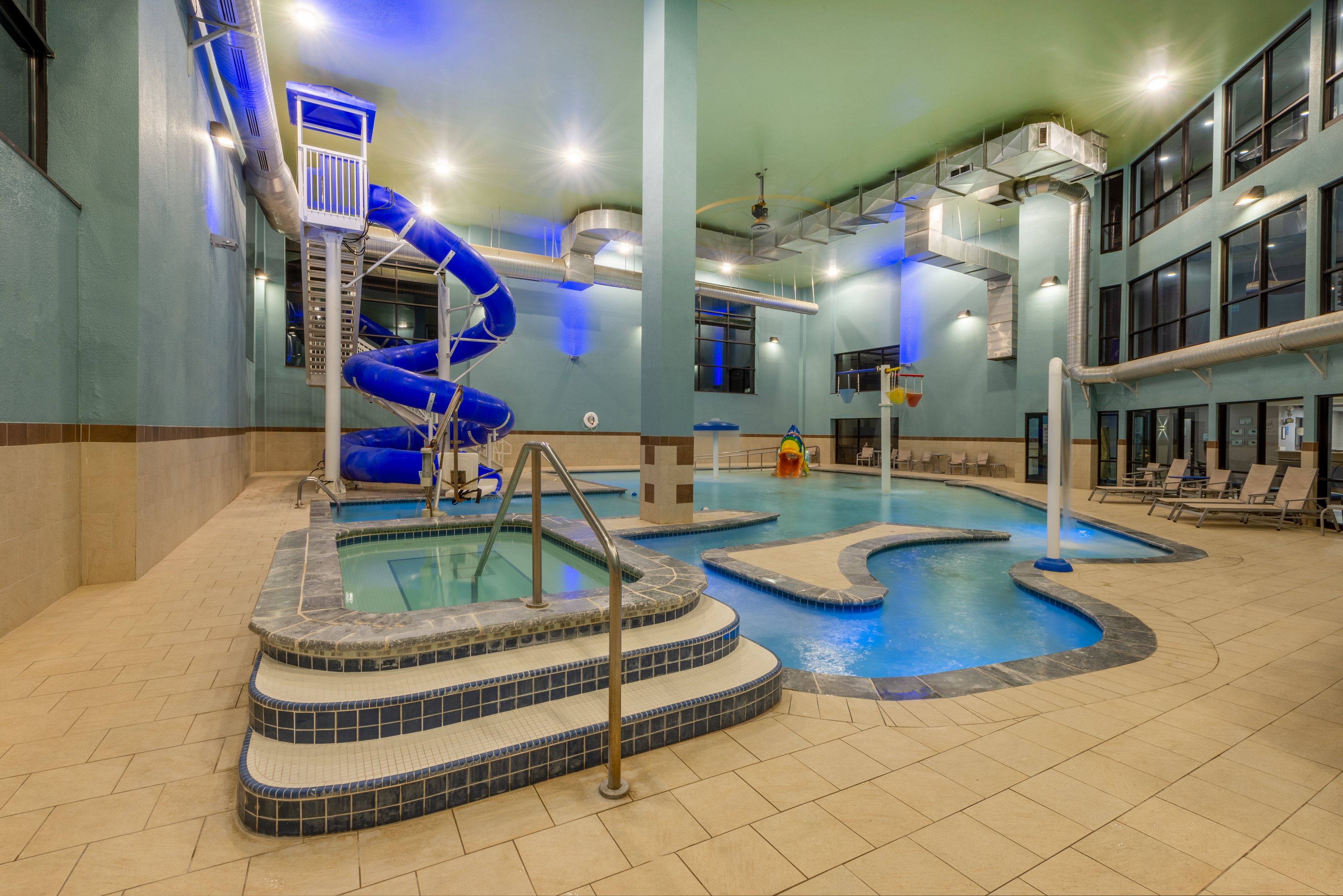 Holiday Inn Express & Suites North East (Erie I-90 Exit 41) 59/60