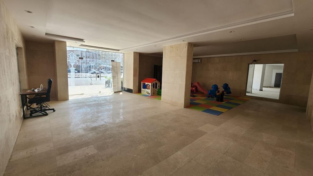 Holiday Plus Mishrifah Apartments 30/36