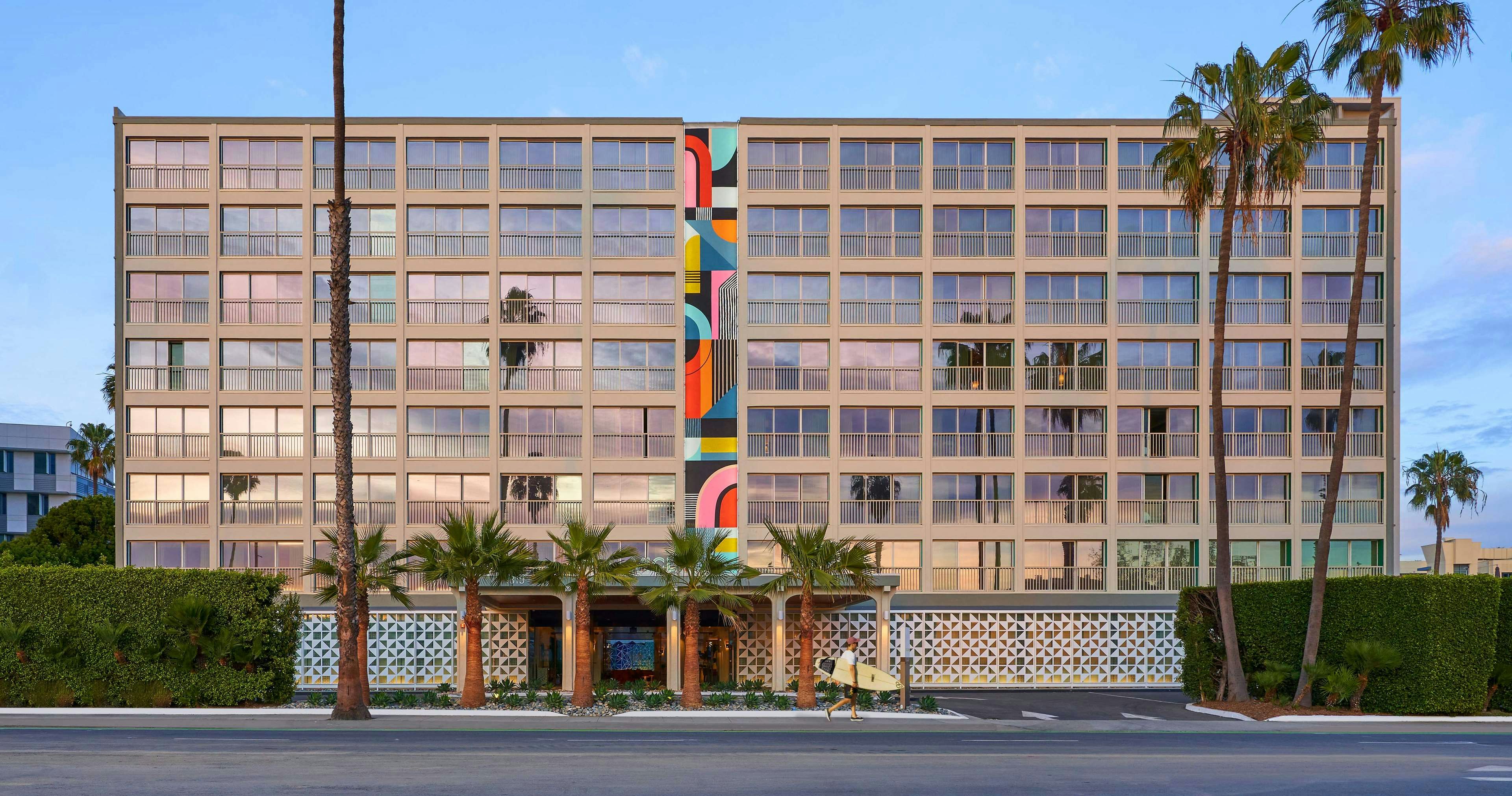 Viceroy Santa Monica 71/79