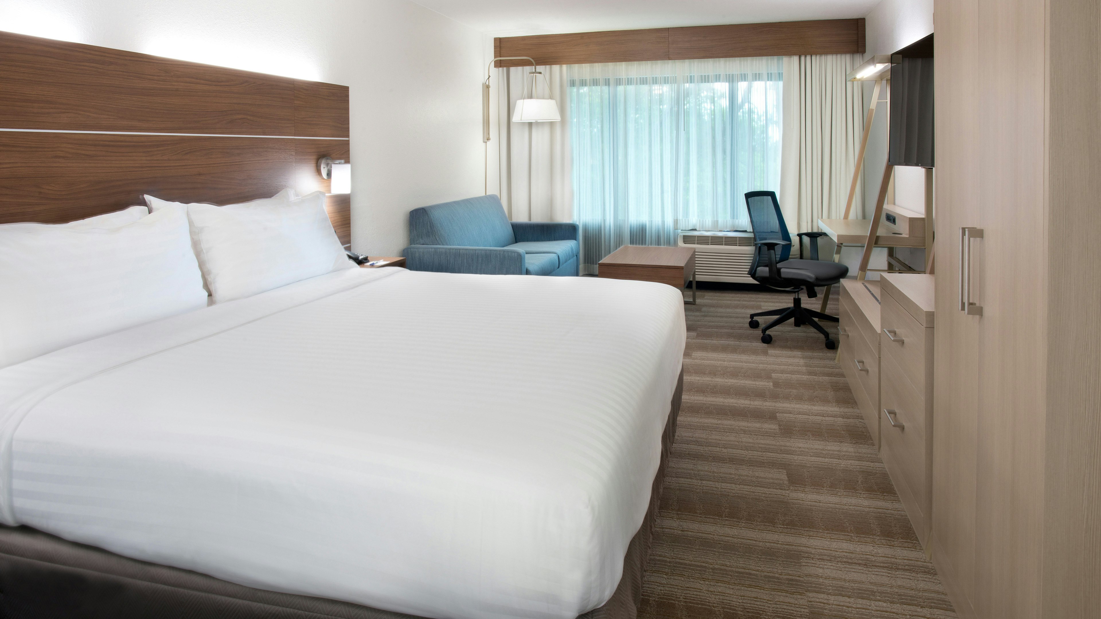 Holiday Inn Express Hilton Head Island 23/77