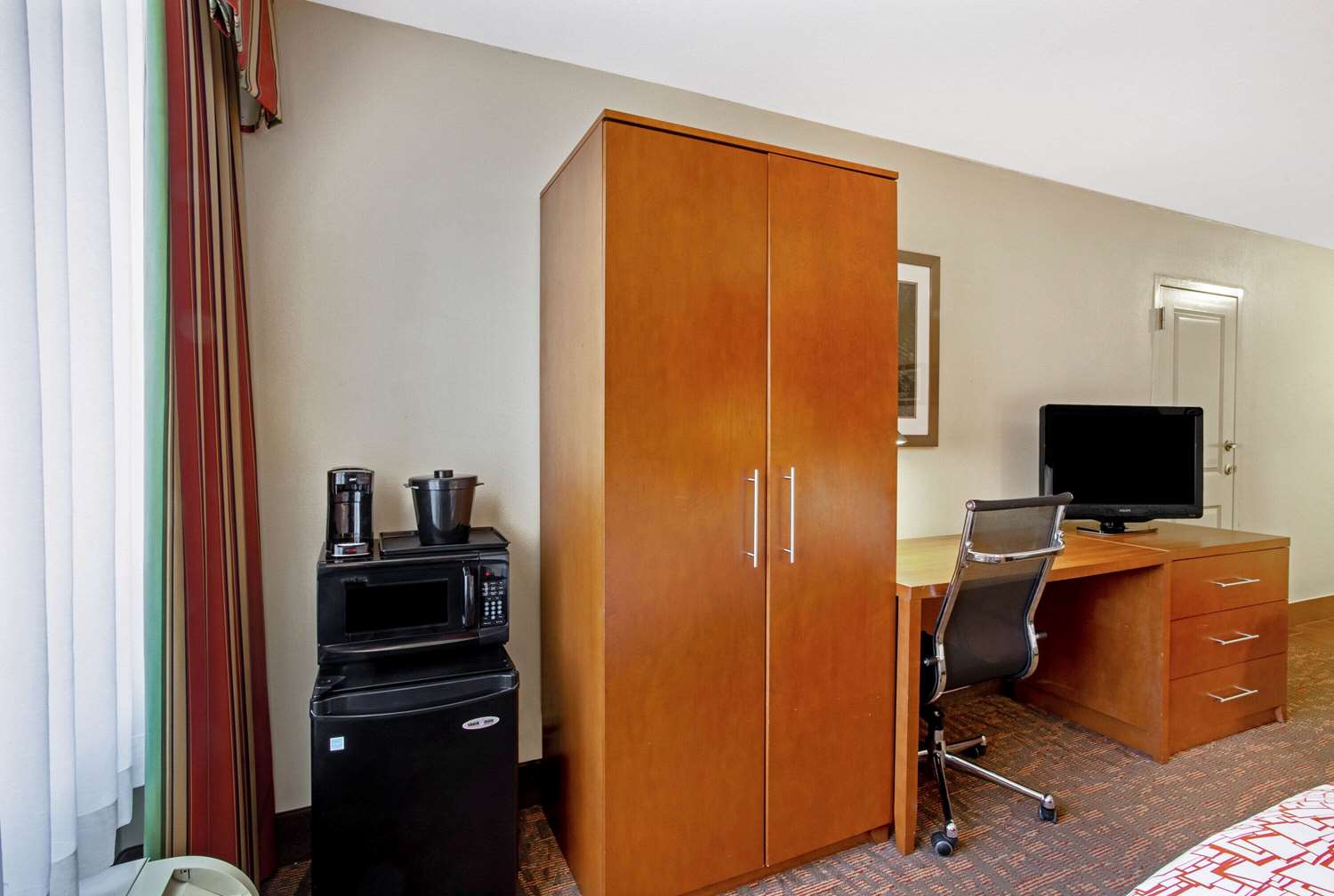La Quinta Inn Williamsburg Historic Area 19/25