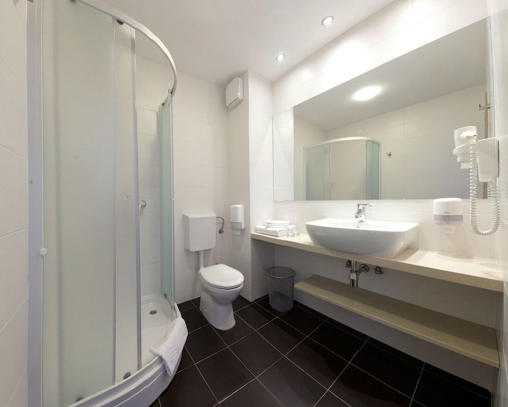 Hotel Adria Dubrovnik 32/33