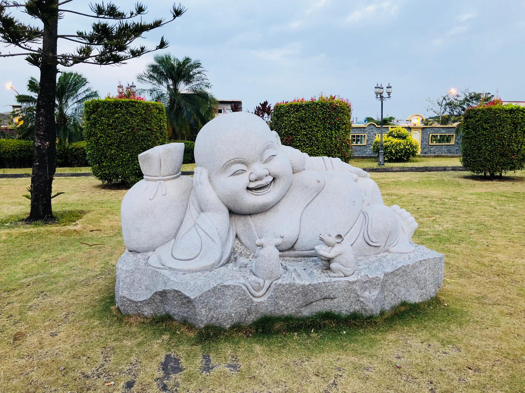 Holiday Hotel Batam 26/27