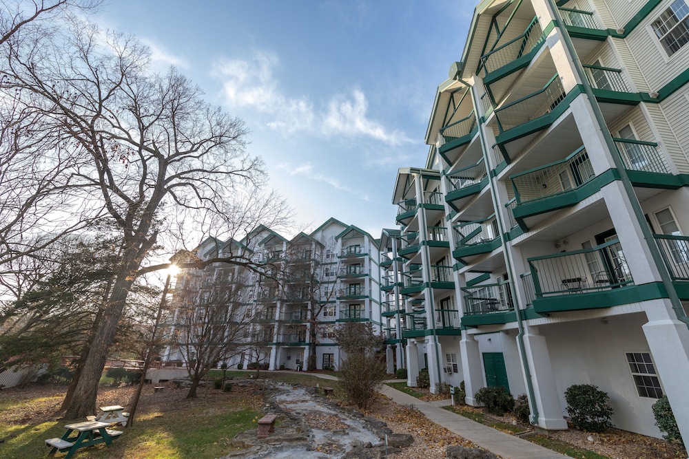 Capital Resorts Carriage Place 6/77