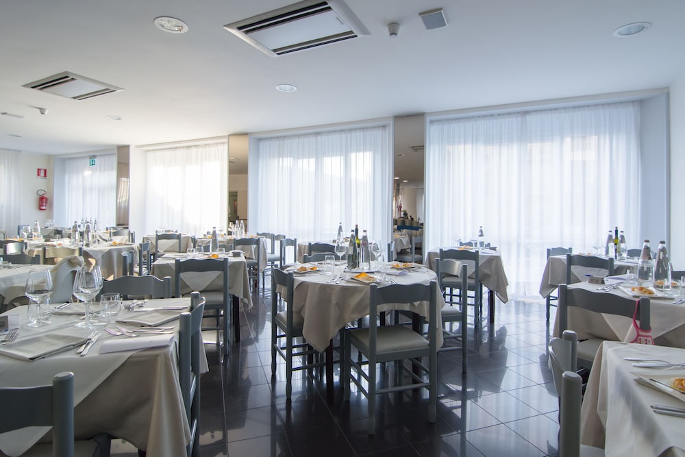 HOTEL METROPOL 29/45