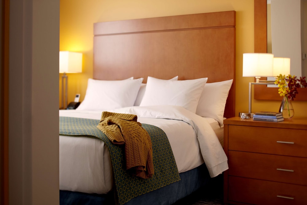 Hyatt House San Ramon 24/68