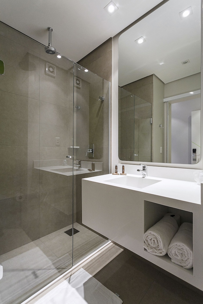 DMax Hotel 49/50