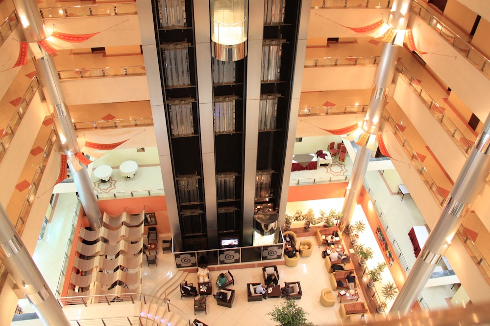 Inter Luxury Hotel 43/75
