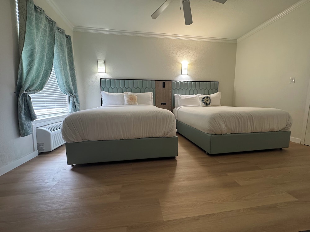 Athens Hotel Suites 12/69
