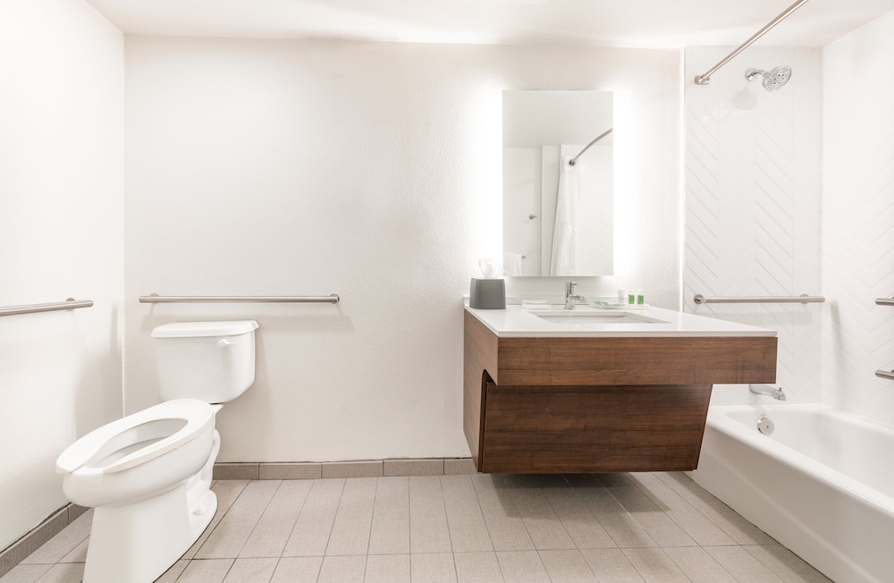 Holiday Inn Hotel And Suites Orange Park 14/55