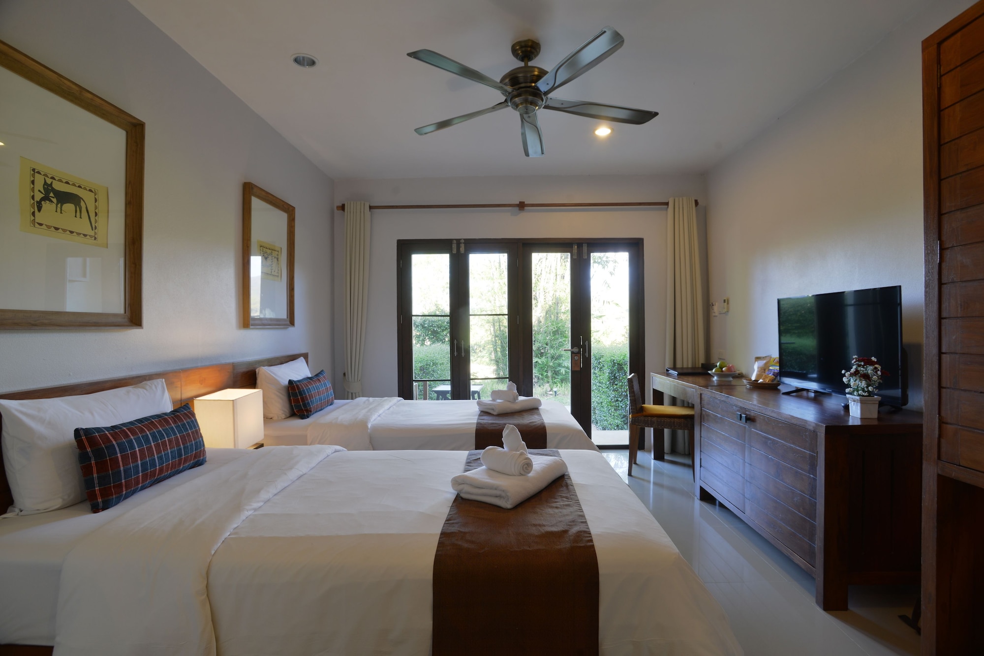 SUPERIOR, TWIN BEDS