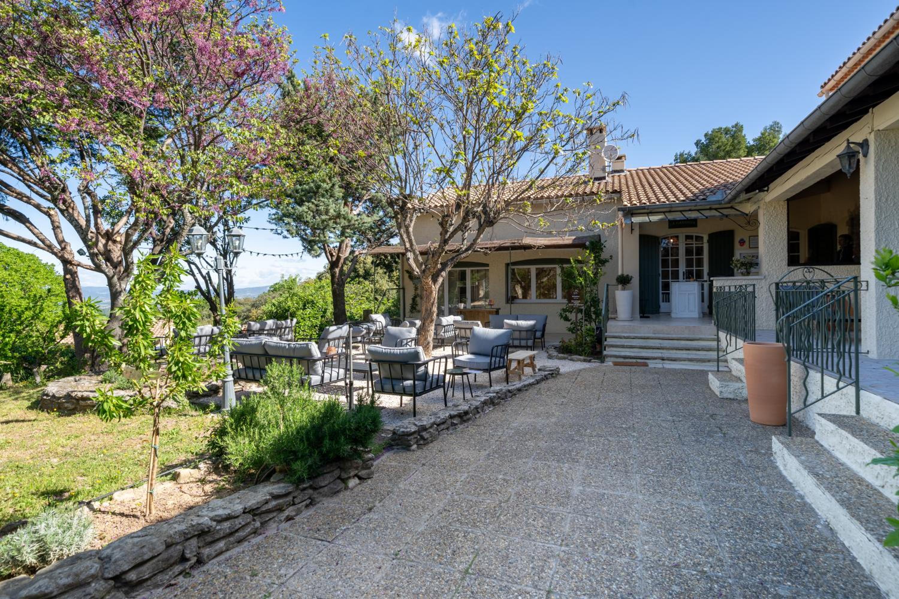 Hotel La Garrigue 38/47