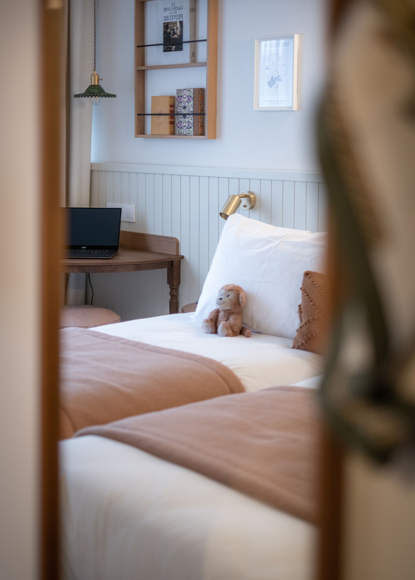STANDARD, TWIN BEDS