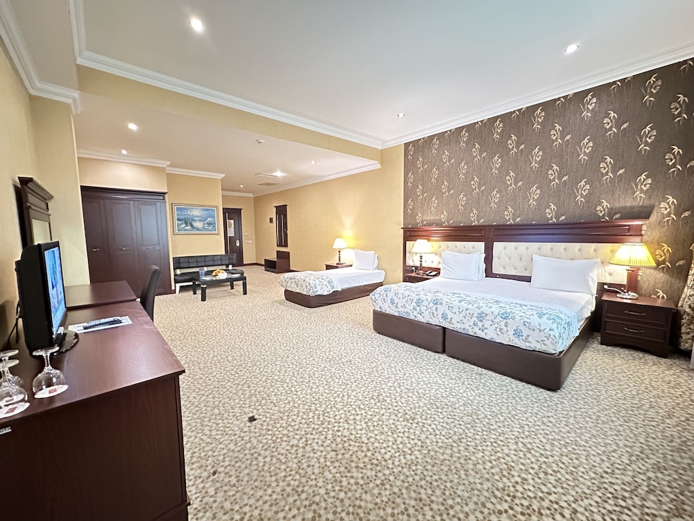 Modern Hotel Baku 20/55