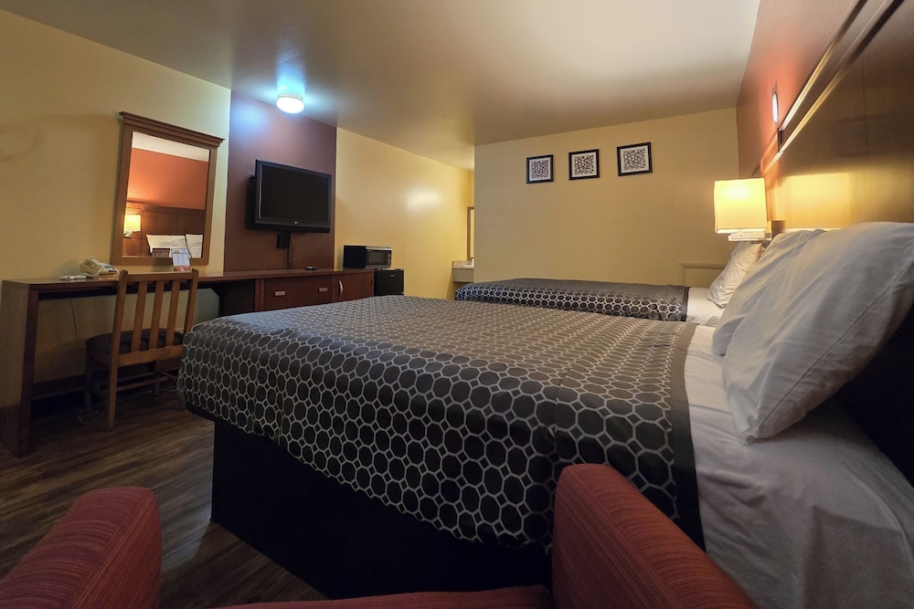 Sunrise Inn By OYO Newport News US-60 32/53