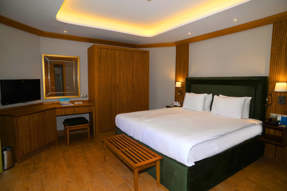 Club & Hotel Letoonia 25/71