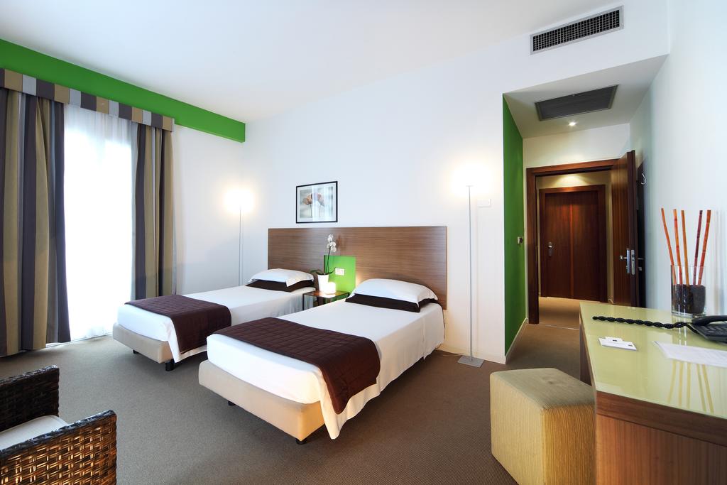 Trieste Hotel 6/16