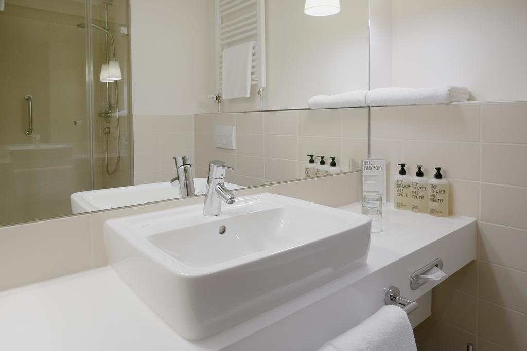 Raphael Hotel Walderhaus 18/19