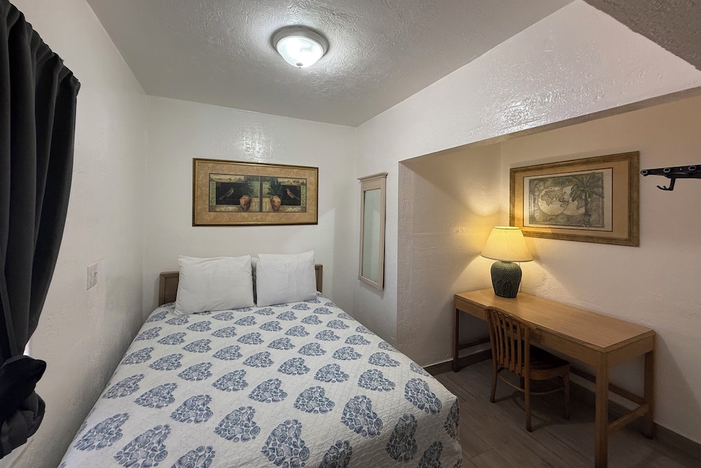 Richard s Motel Extended Stay 11/50