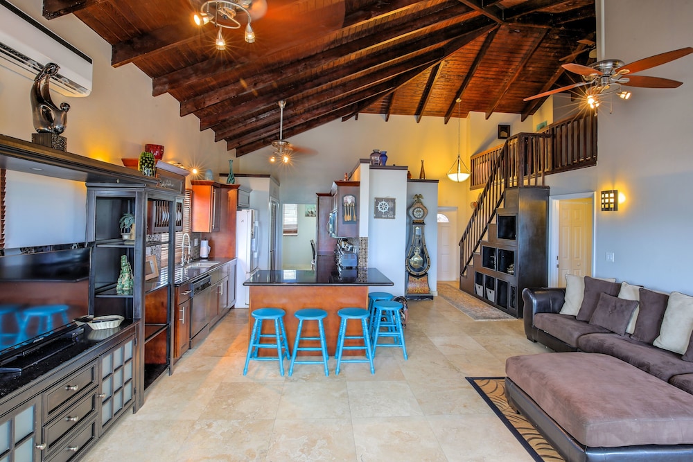 Neptune Villas 53/74