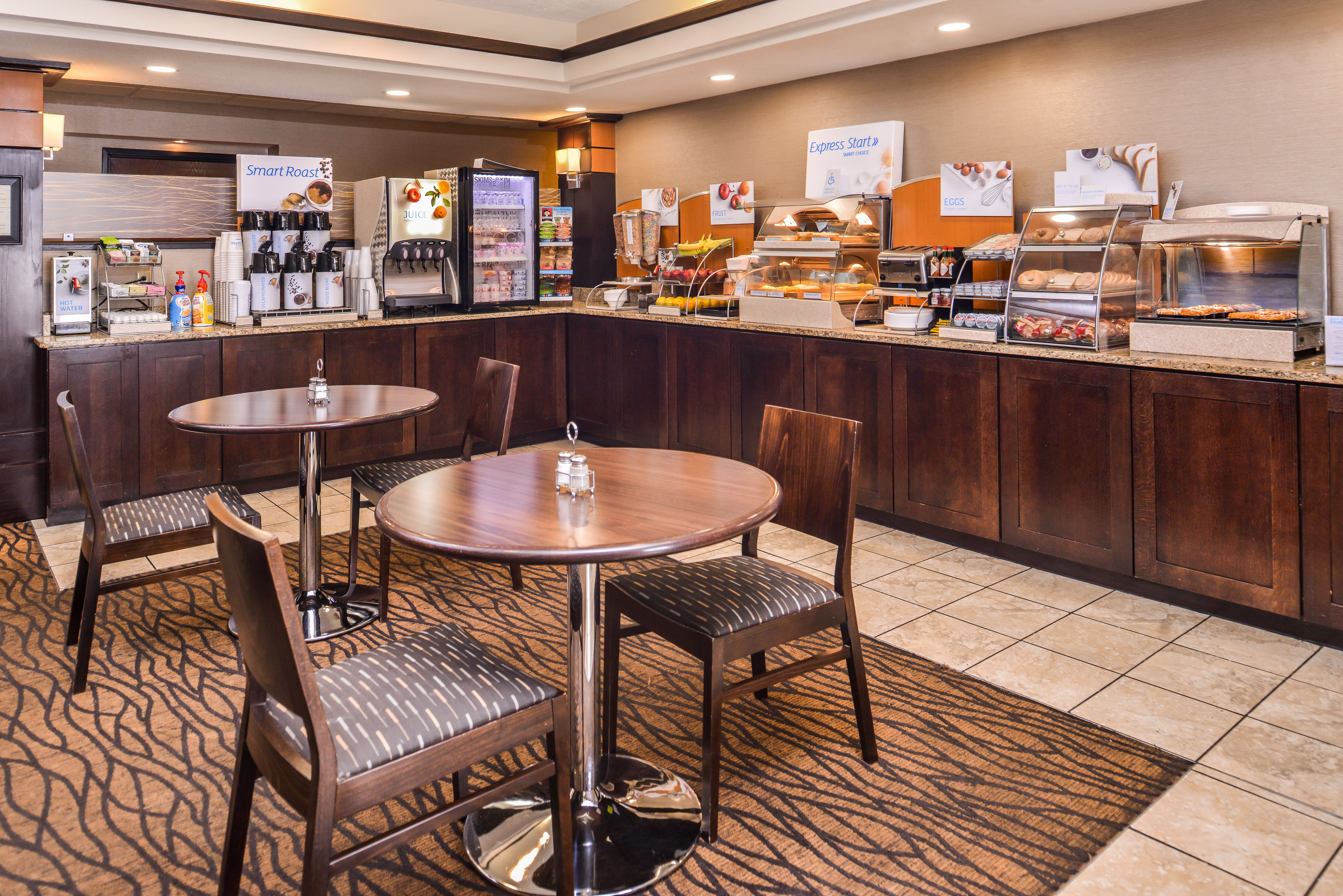 Holiday Inn Express Hotel and Suites Topeka West I-70 Wanamaker 49/62