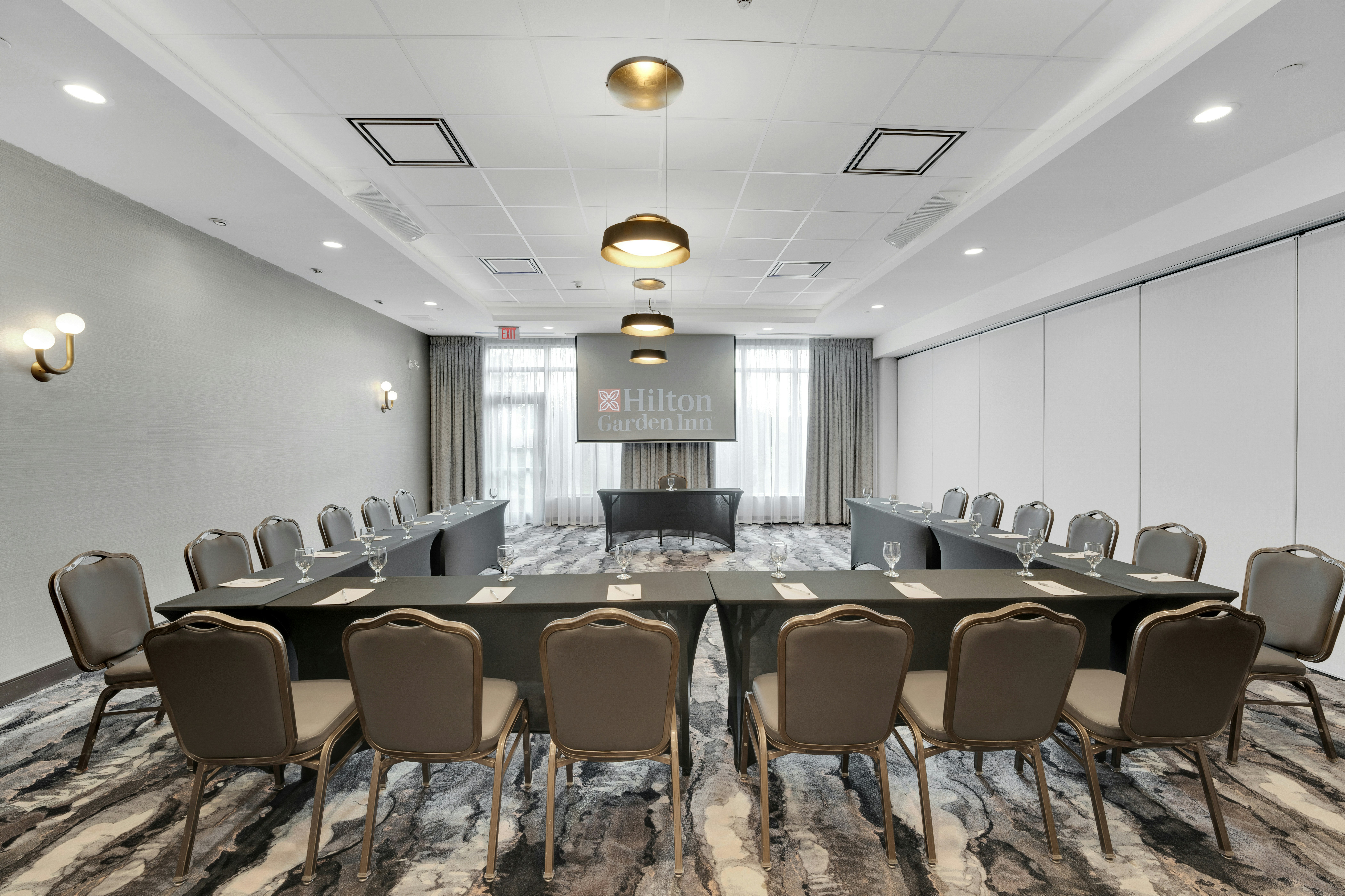 Hilton Garden Inn Brampton 44/55