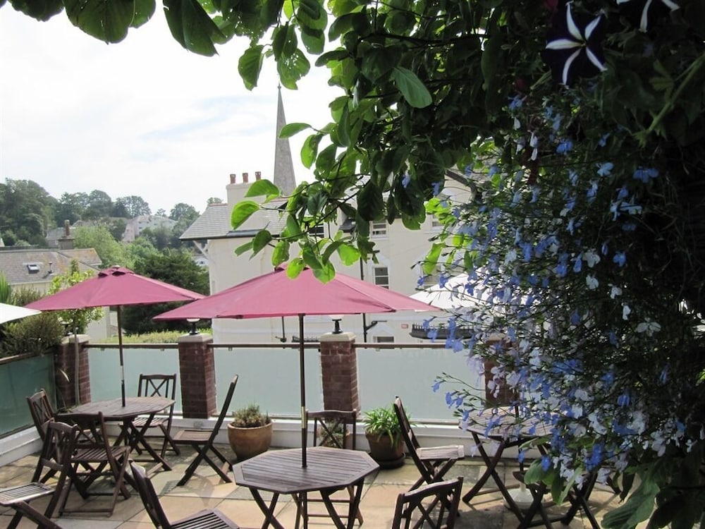 The Shirley - Guest house 44/51