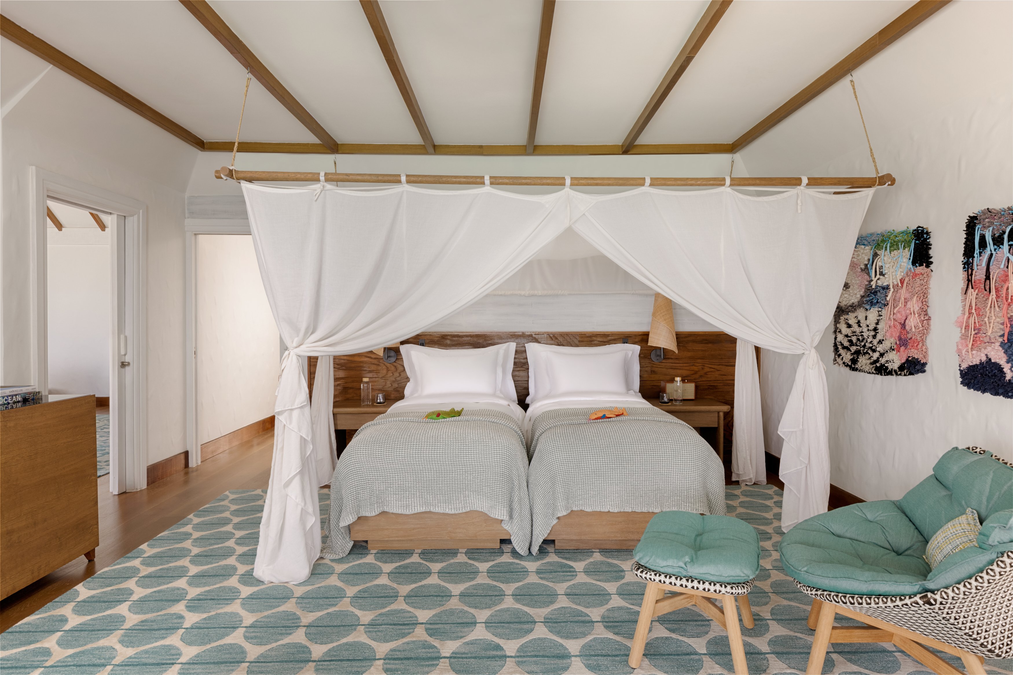 2 Bedrooms, Water Villa, with Pool