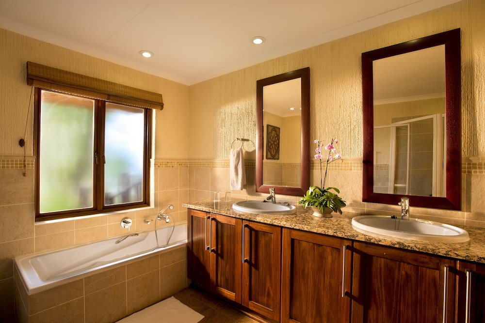 Kruger Park Lodge 7/67