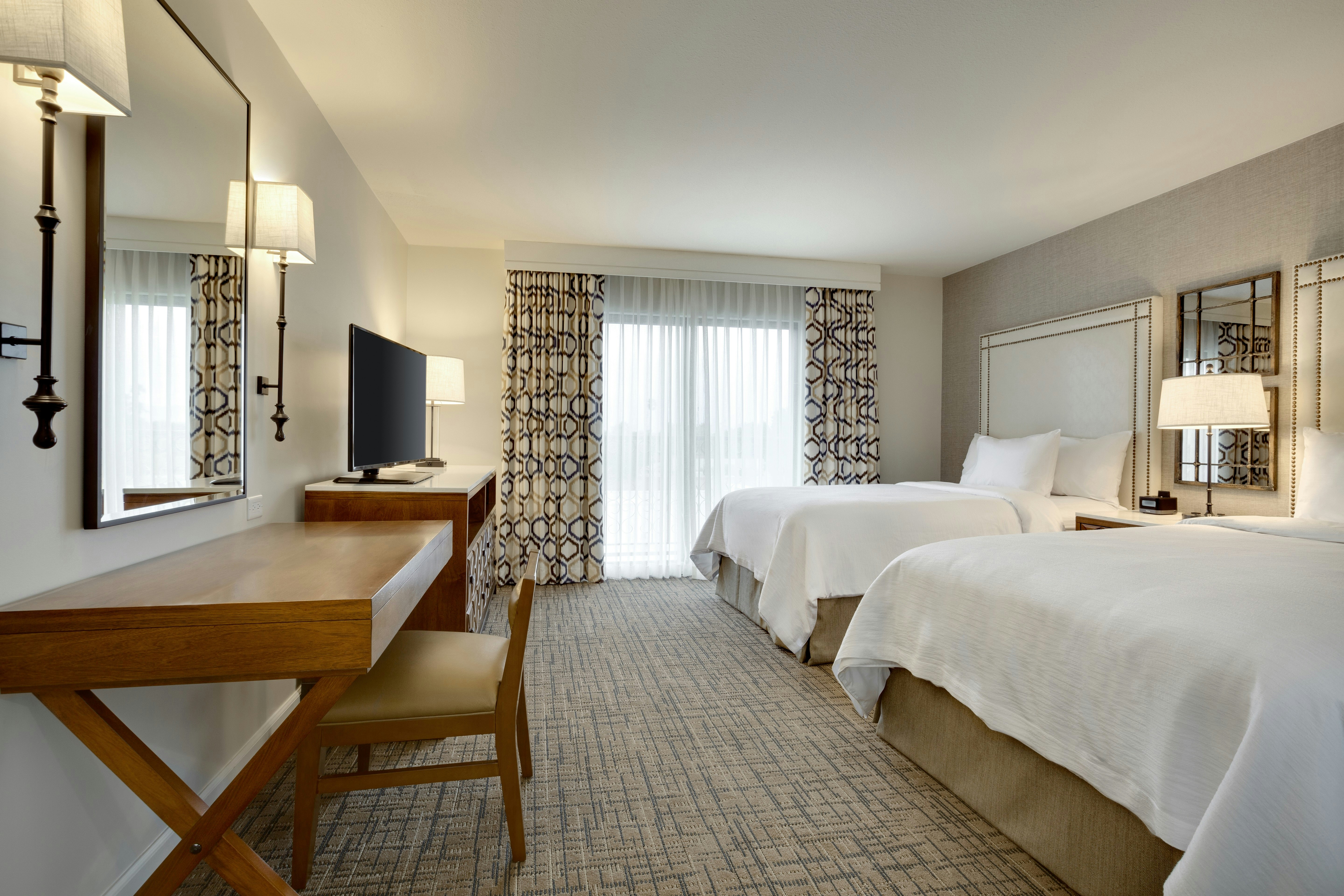 2 BEDROOMS, SUITE, 1 KING OR 2 DOUBLE BEDS