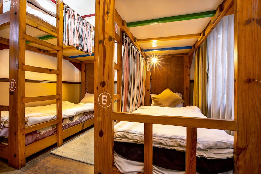 Shangri-La Boutique Hotel 21/50