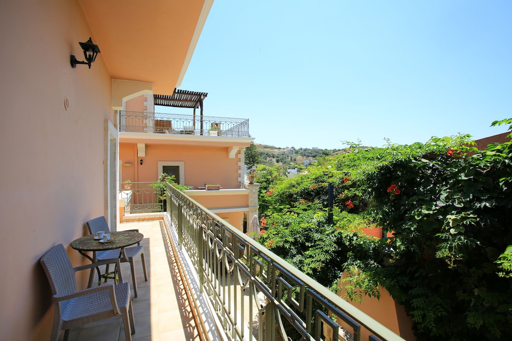 KAMILARI PASIPHAE VILLA 49/60