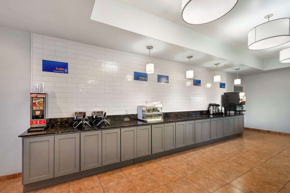 Best Western Crater Lake Highway White City/Medford 4/50