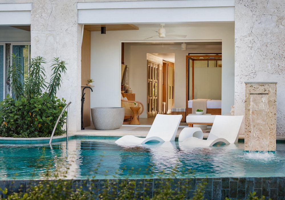 Sandals Saint Vincent and the Grenadines 38/65
