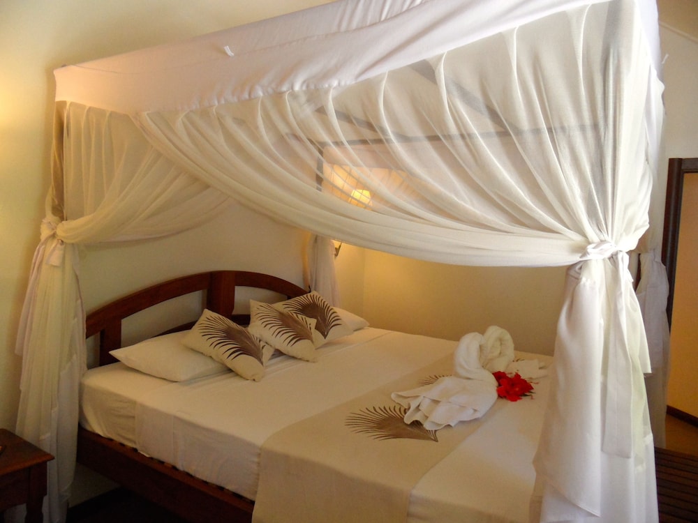 Hotel Cote D Or Club 13/50