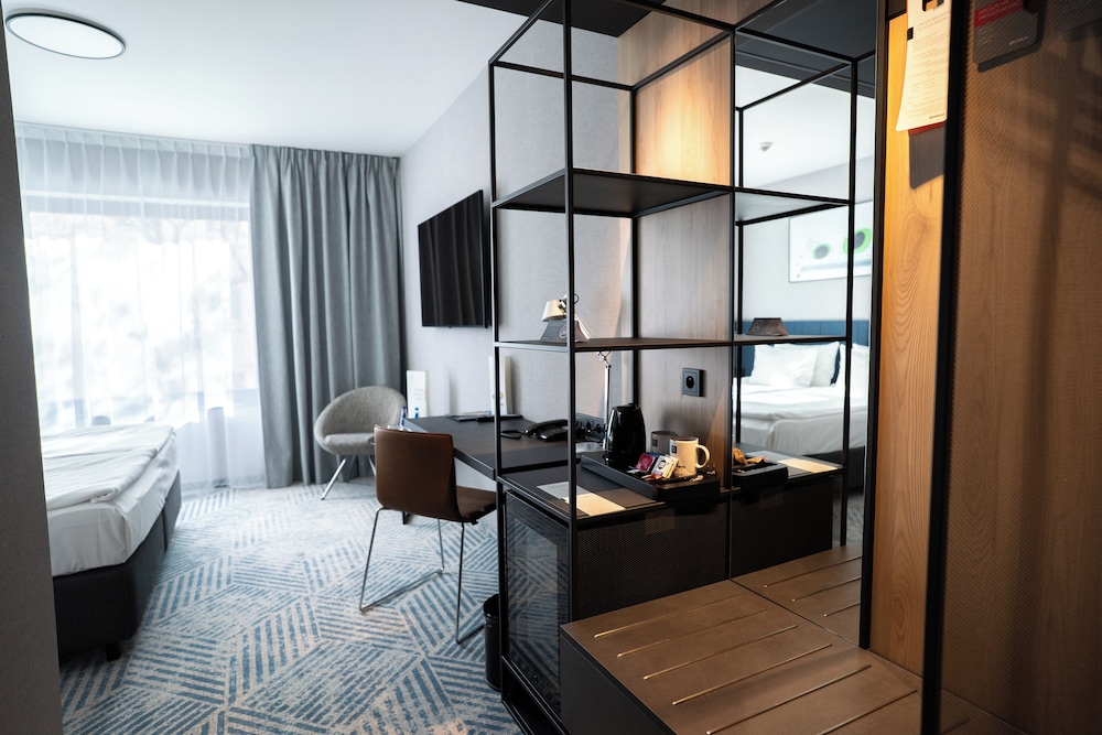 Q Hotel Plus Wroclaw 48/74