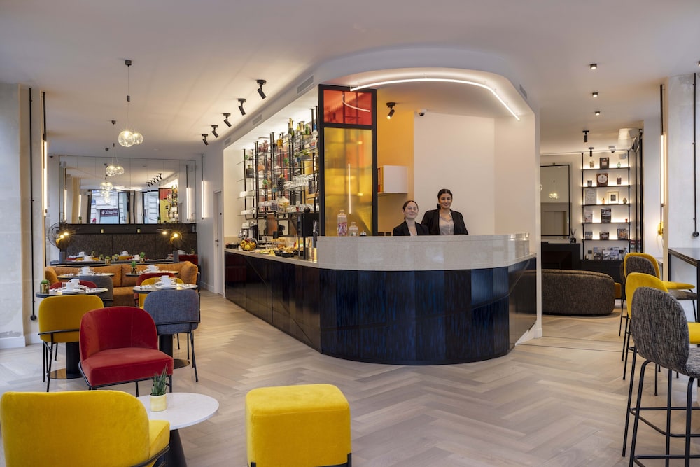 Le 12 Hotel 12/50