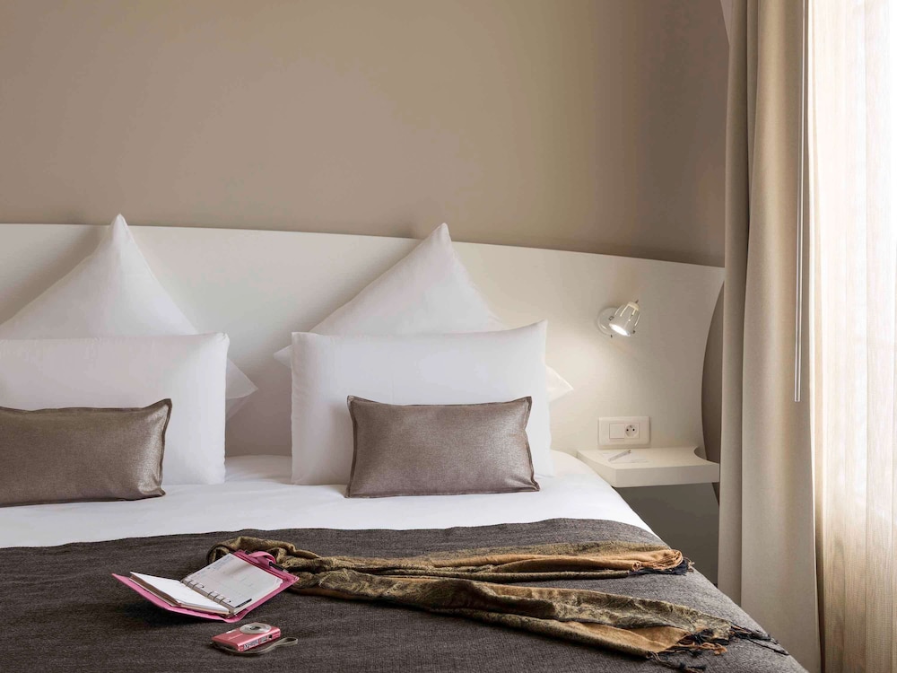 Mercure Paris Levallois Perret 39/63