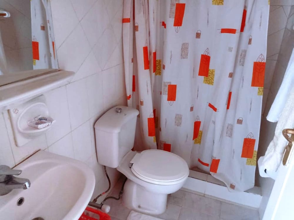 Amenophis Hotel 50/50
