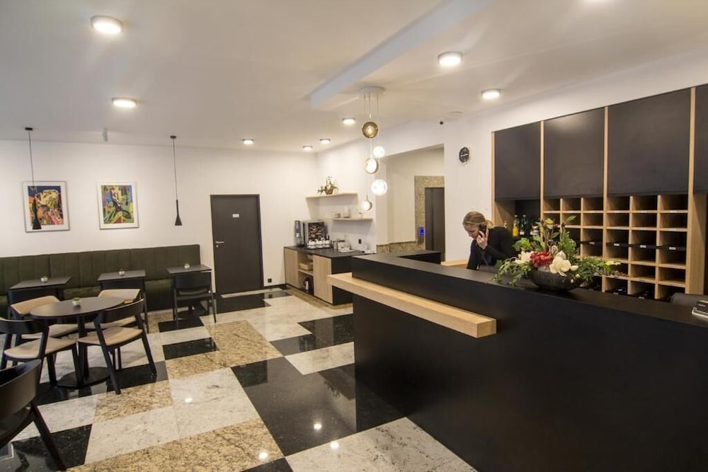 Hotel Valcha 32/48