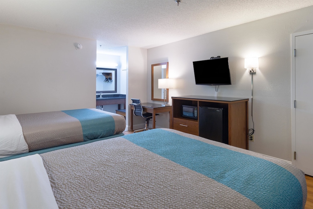 Motel6 Albany, GA 24/40
