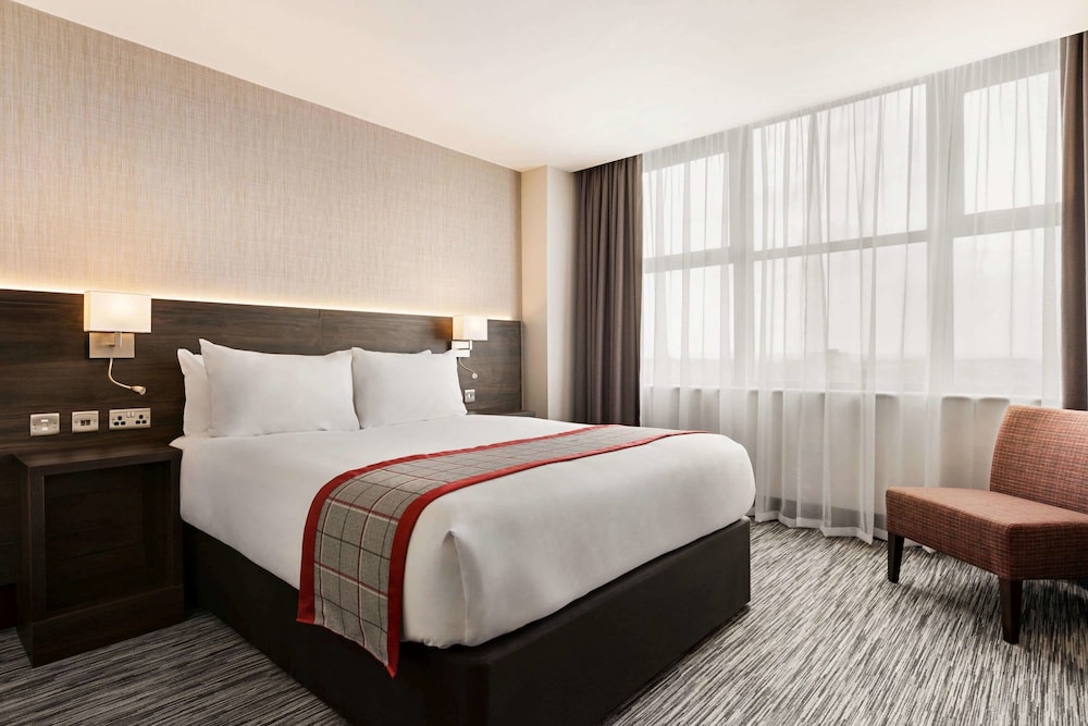 Ramada by Wyndham East Kilbride 7/30